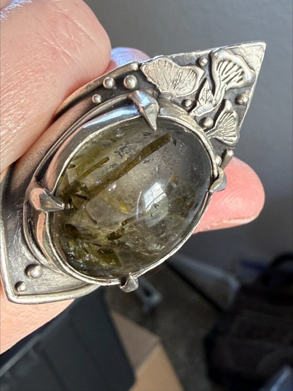 Acid Queen OOAK Botanical Shield Ring Green Tourmalated Quartz Silver Size 8.5 - Picture 16 of 16